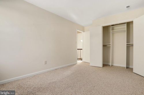 125 Snowy Owl Dr, Silver Spring MD 20901-1656 exterior