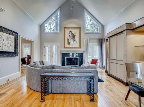 1696 Harts Run, Atlanta GA  30341-1756 exterior