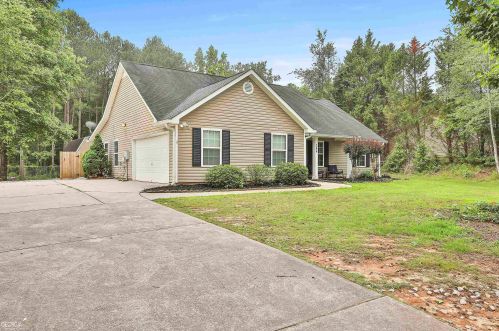 284 Sanders Davis Rd, Newnan, GA 30263-4321