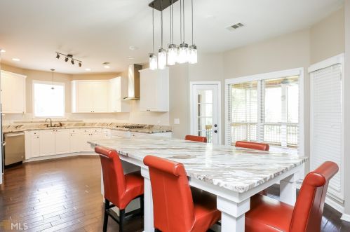 4645 Waterford Dr, Suwanee GA  30024-1459 exterior