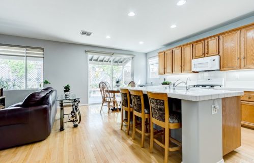 730 Halliday St, Anaheim CA  92804-3129 exterior