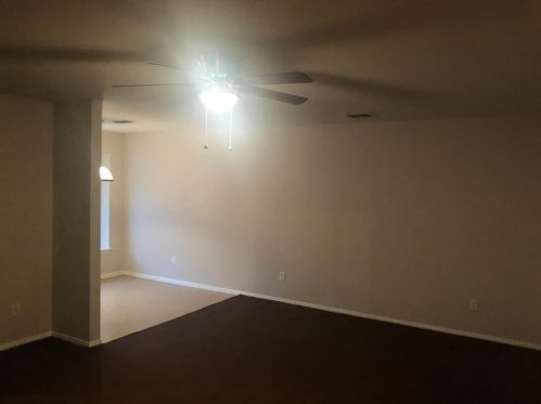 240 Creek Cove Dr, Dallas TX  75217-5618 exterior