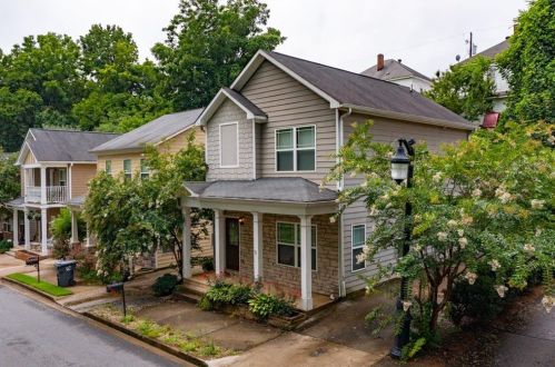 212 Marietta St, Holly Springs, GA 30114-3015