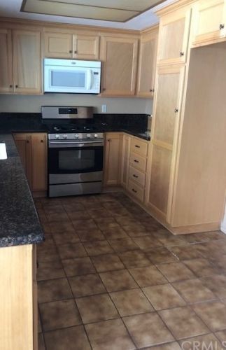 6168 Promontory Ln, Riverside, CA 92506-3762