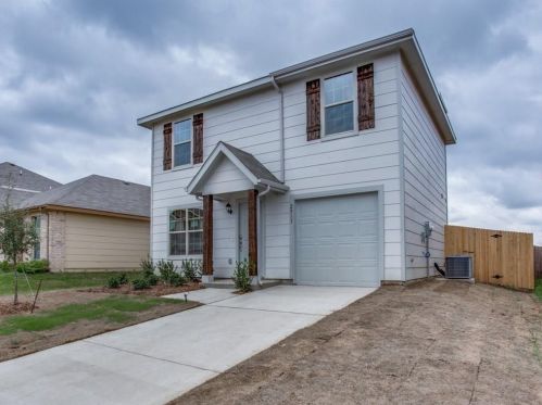 1432 Sierra Estate Trl, Fort Worth TX  76119-2662 exterior