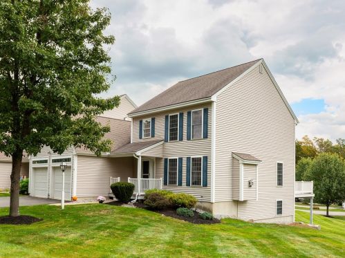 44 Littles Ln, Hampstead, NH 03841-2266