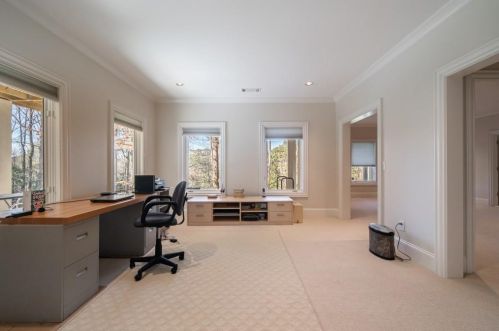 3066 Arden Rd, Atlanta GA  30305-1914 exterior