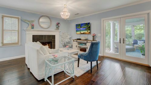 963 Governors Ct, Mount Pleasant SC  29464-9257 exterior