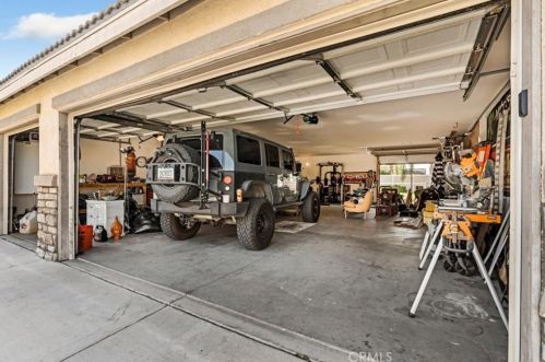 19445 Mi Casa Ct, Riverside CA  92508-6827 exterior