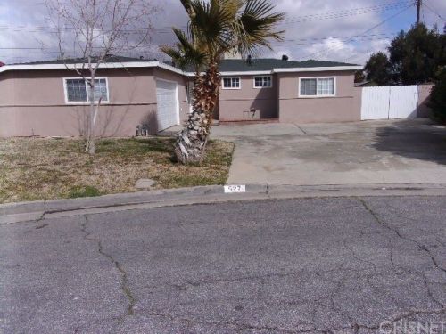 527 Norberry St, Lancaster, CA 93535-3120