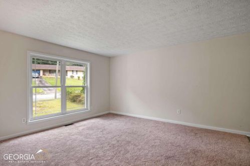 4652 Edwina Ln, Atlanta GA  30331-6802 exterior