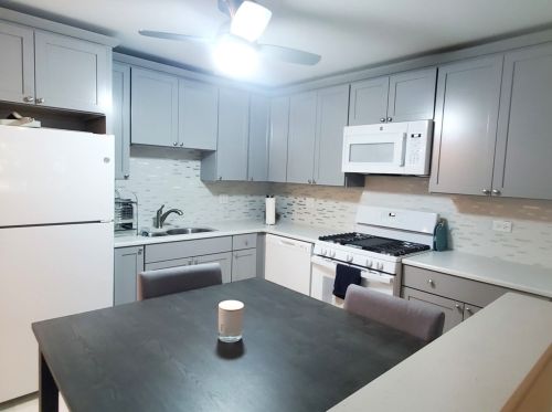 14620 Scarborough Ct, Oak Forest, IL 60452-1010