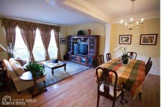 20930 Trinity Sq, Dulles VA  20165-7237 exterior