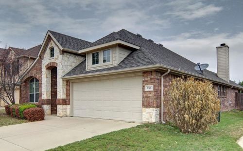 8748 Regal Royale Dr, Fort Worth TX  76108-7947 exterior