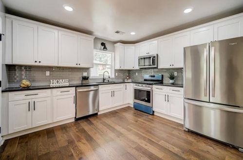 2574 Lancaster Dr, Atlanta GA  30344-2329 exterior