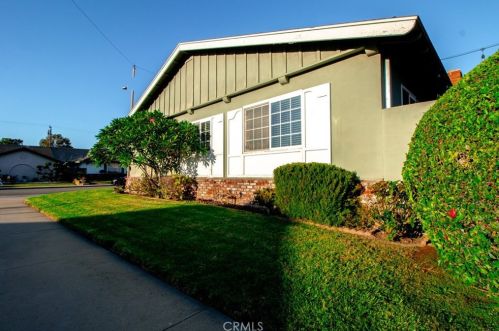 808 Gian Dr, Torrance, CA 90502-2519