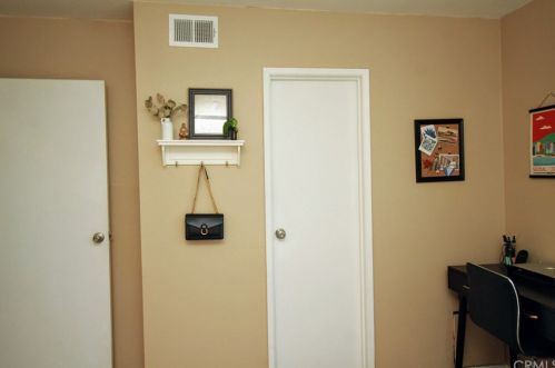 716 Fairhaven St, Anaheim CA  92801-4002 exterior