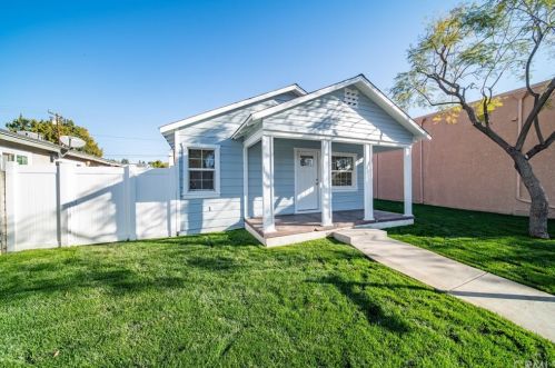 205 1st St, San Dimas, CA 91773-2625