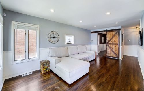 6028 Normandy Ave, Chicago, IL 60638-4120