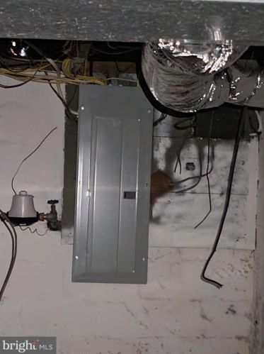 1123 Harrisburg Pike, Carlisle PA  17013-1618 exterior