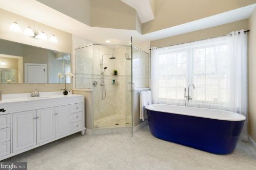 199 Snowden Ln, Princeton NJ 08540-3629 exterior