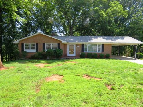 257 Susan Dr, Collinsville, VA 24078-2913