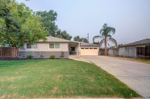 1512 Lorry Ave, Modesto, CA 95355-3135