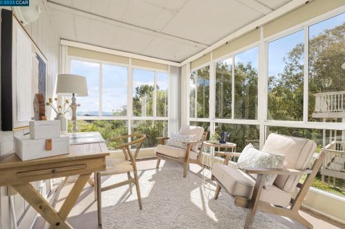 445 Ridgeview Dr, Concord CA  94523-1027 exterior