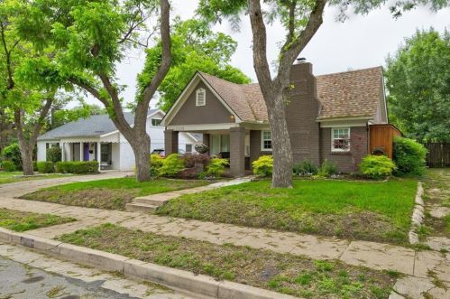 3228 Wabash Ave, Fort Worth TX  76109-2246 exterior