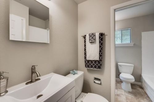 8332 Carrick St, Fort Worth TX  76116-6818 exterior