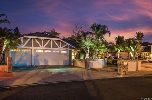 21382 Avenida Ambiente, El Toro, CA 92630-2124