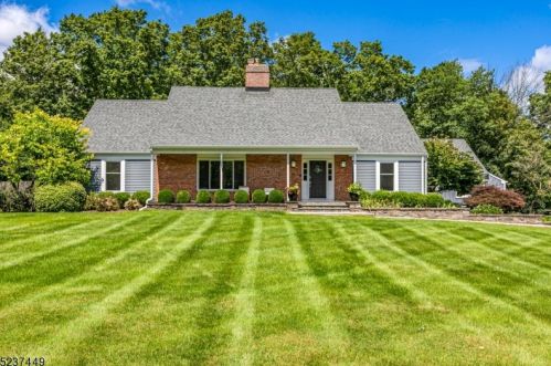 12 Bridgewood Ct, Montgomery, NJ 08502-5820
