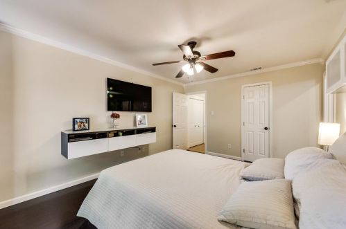 10914 Giddings Cir, Dallas TX  75238-2950 exterior