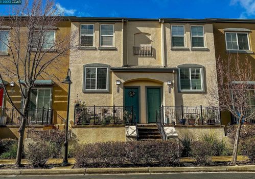 8892 Bellina Cmns, Pleasanton, CA 94568-1385