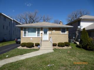 7280 Ogden Ave, North Riverside, IL 60546-2244