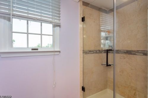 1 Quartz Ln, Paterson NJ  07501-3300 exterior