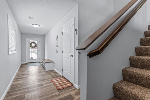 8570 Gateway Cir, Monticello, MN 55362-4623