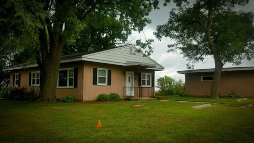 1002 Main St, Mantorville, MN 55955-8044