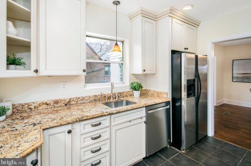 426 Pershing Dr, Silver Spring MD 20910-4489 exterior