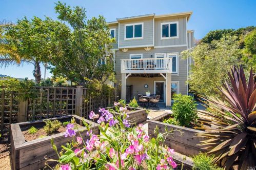 273 Trinidad Dr, Tiburon, CA 94920-1039