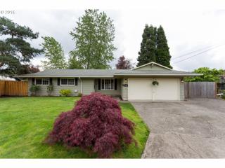 9144 Rainbow Cir, Portland OR  97222-4117 exterior