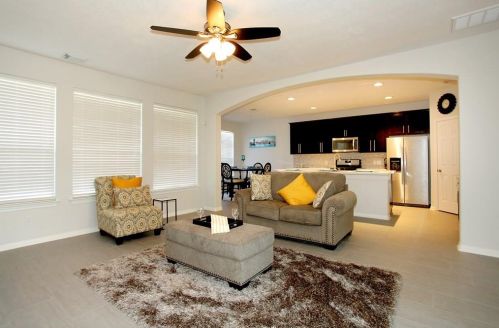 82 Twinvale Loop, Conroe TX  77384-5088 exterior