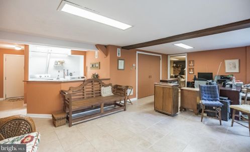 221 Elm Ave, Tavistock NJ 08033-2538 exterior