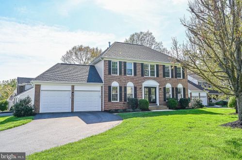 5660 Lonesome Dove Ct, Clifton, VA 20124-0925