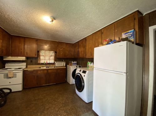 42 Jackson St, Burnettown, SC 29851-2893