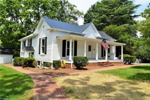 108 Wilson St, Ellisboro, NC 27025-1836