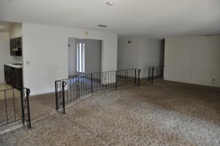 333 Hazelwood Dr, Lemoore CA  93245-2430 exterior