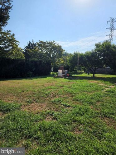 128 Westcott Ave, Trenton NJ 08610-5720 exterior