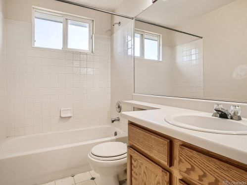 5224 Dearborn St, Denver CO 80011-6922 exterior