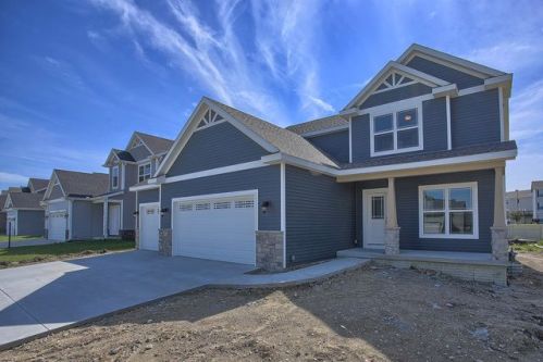 201 Bradford Ave, Savoy, IL